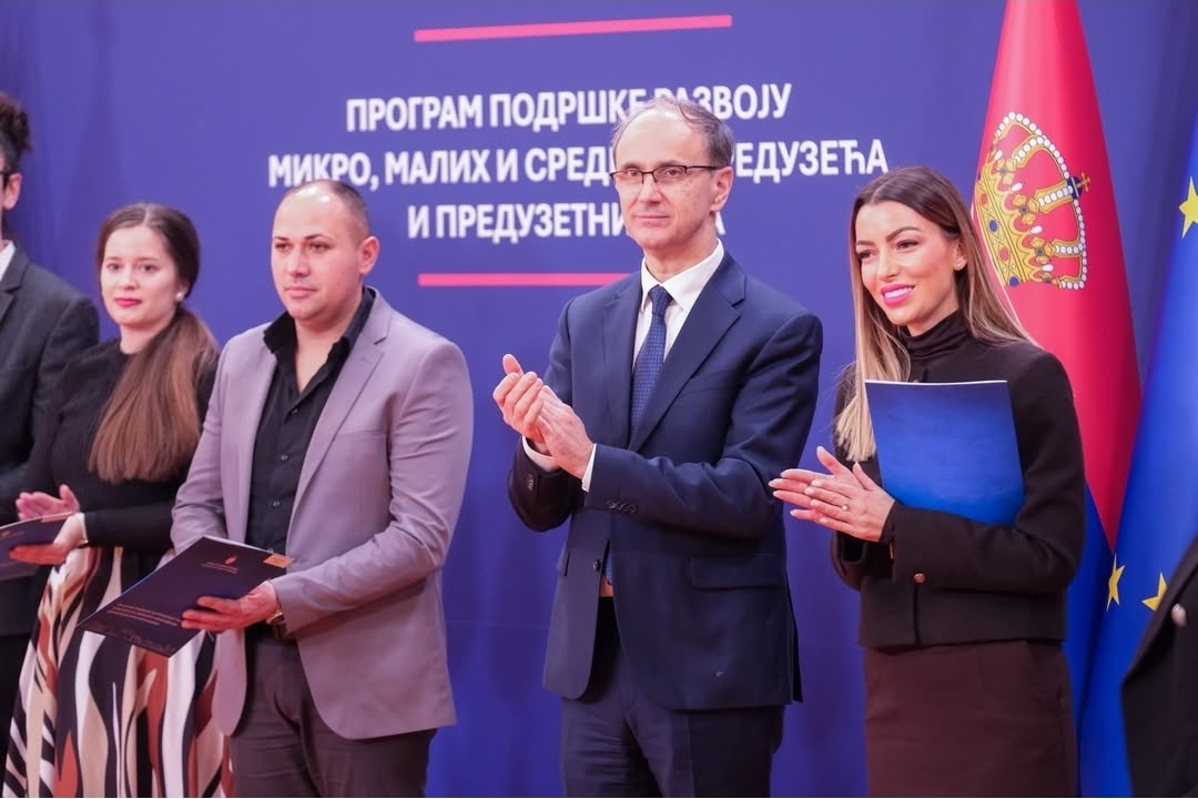 Месаровић: Држава улаже у јачање општина са негативним демографским ...